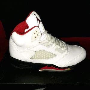 Air Jordan 5 fire red